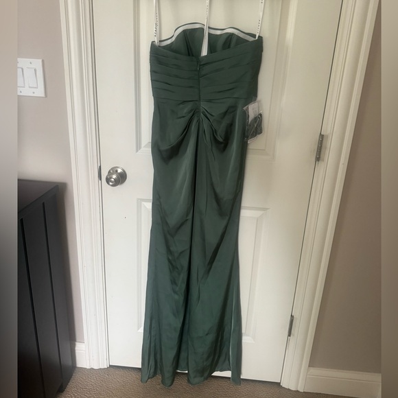 NWT Azazie Lexie Eucalyptus Green Fitted Strapless Stretch Satin Dress - Picture 11 of 16
